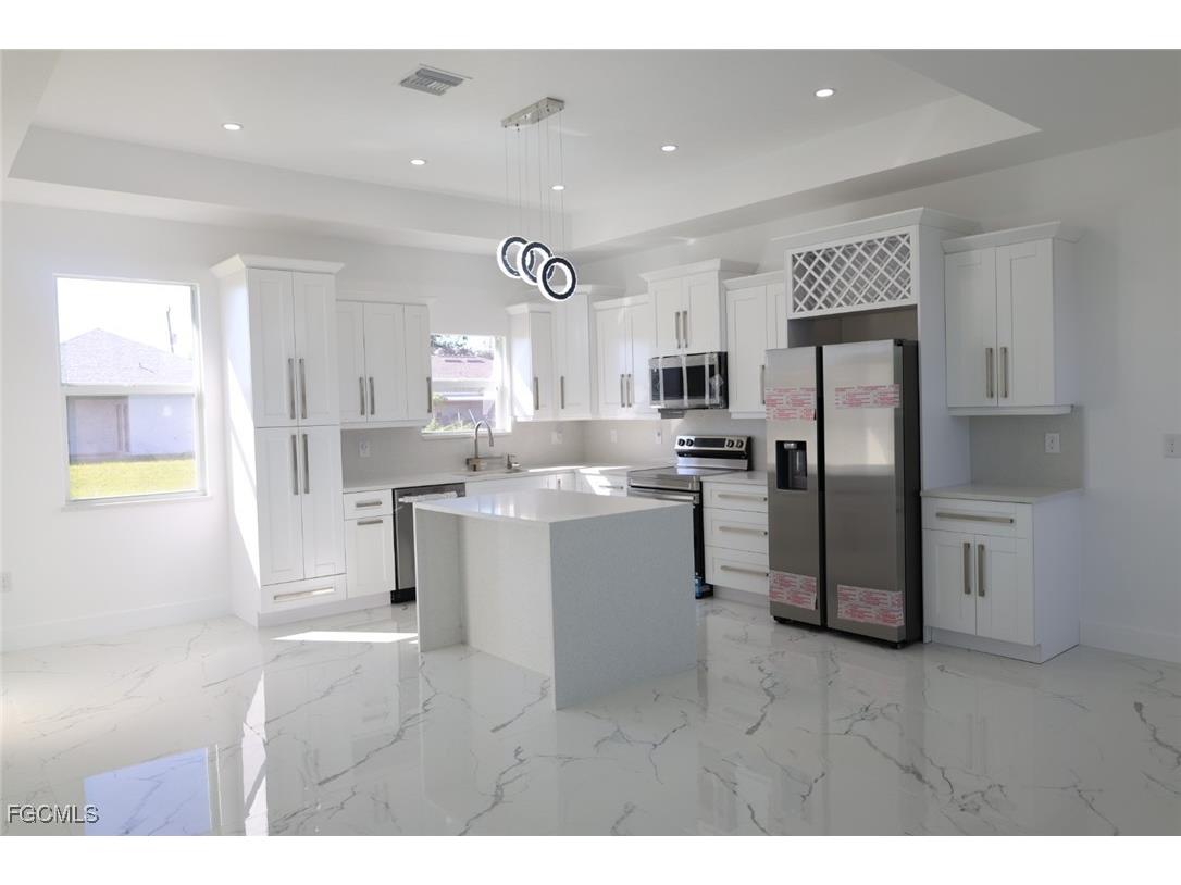 3807 3rd St Sw Lehigh Acres FL 33976 2025018203 image7