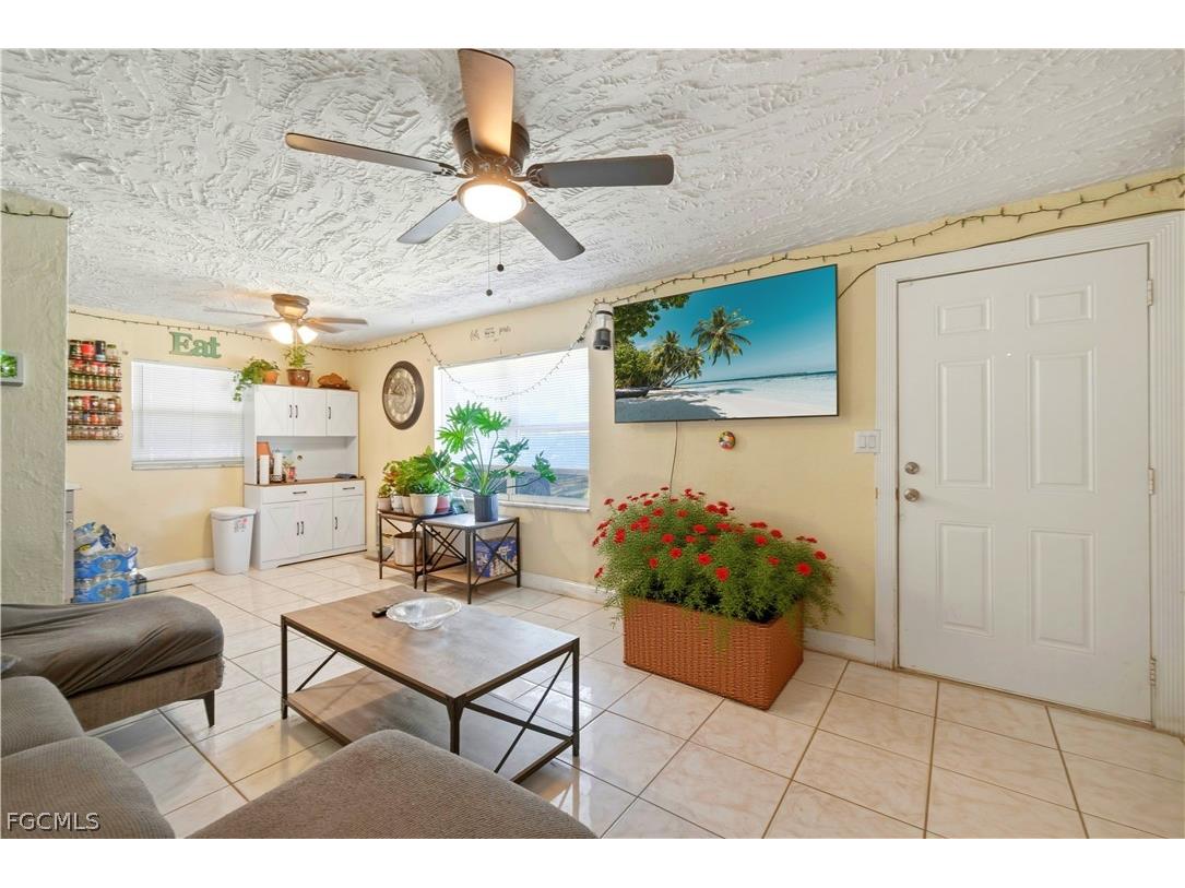 3807 Highland Avenue Fort Myers FL 33916 2026008559 image3