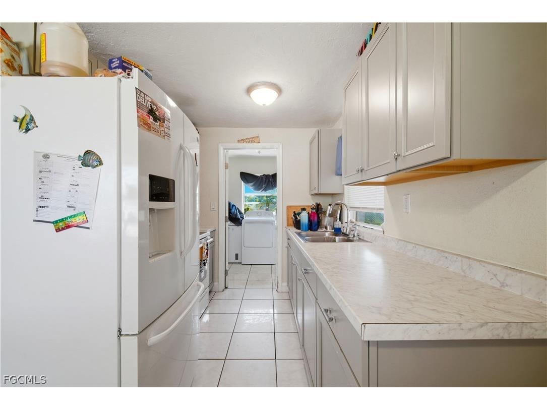 3807 Highland Avenue Fort Myers FL 33916 2026008559 image5