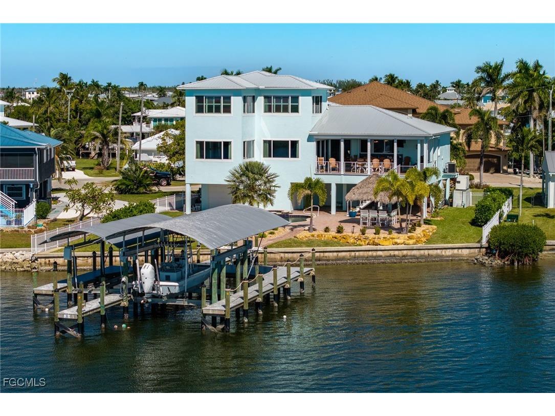 3807 San Carlos Drive Saint James City FL 33956 2025021960 image2