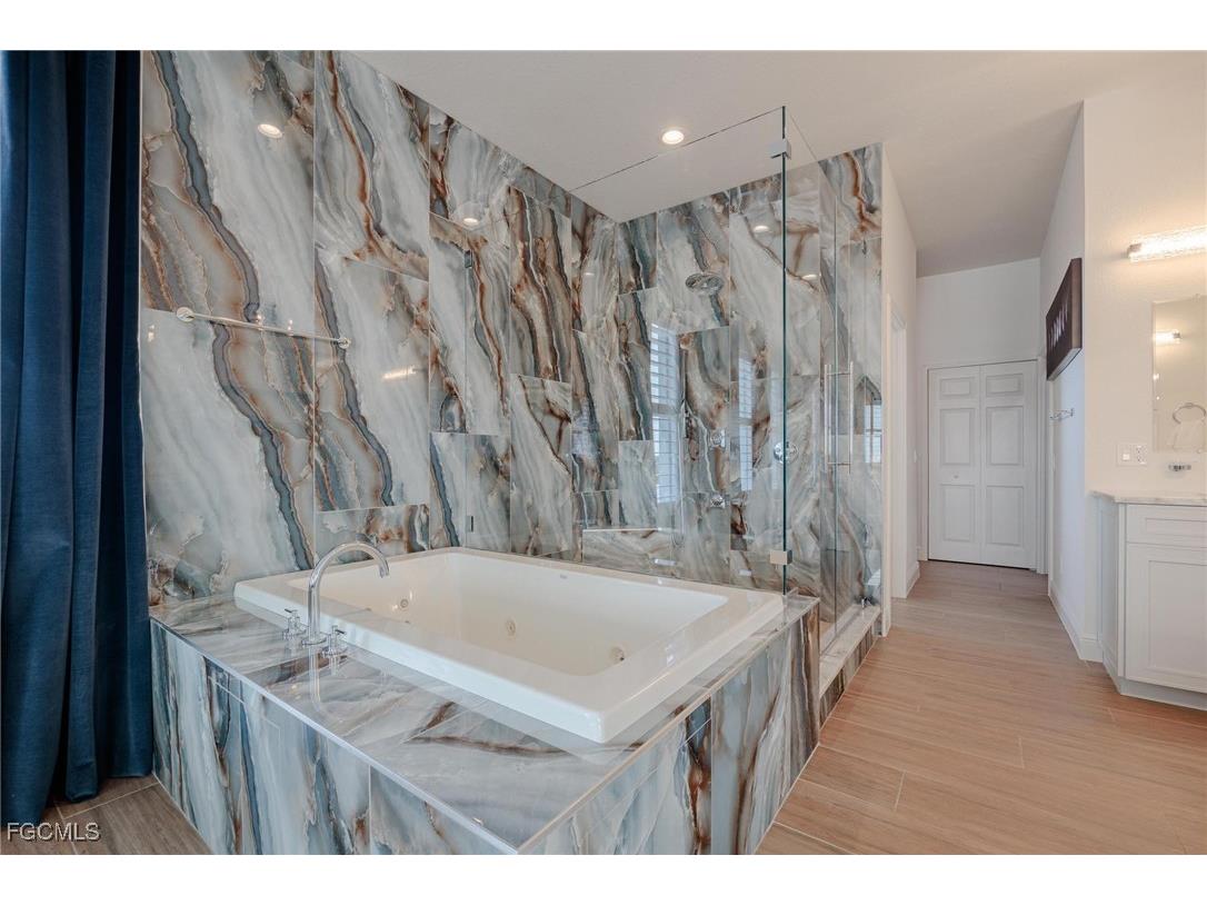 3807 San Carlos Drive Saint James City FL 33956 2025021960 image27