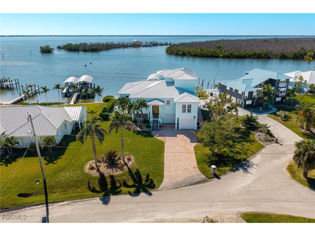 3807 San Carlos Drive Saint James City FL 33956 2025021960 image3