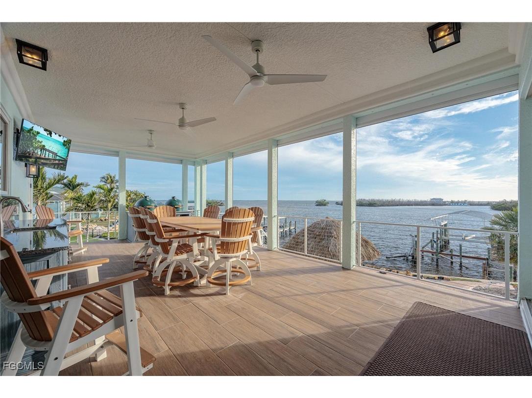 3807 San Carlos Drive Saint James City FL 33956 2025021960 image6