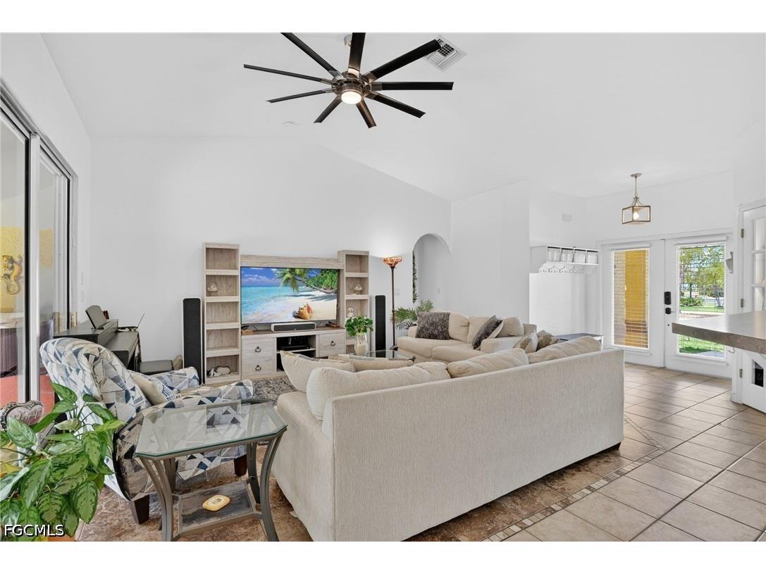 3809 Agualinda Boulevard Cape Coral FL 33914 2026016838 image10