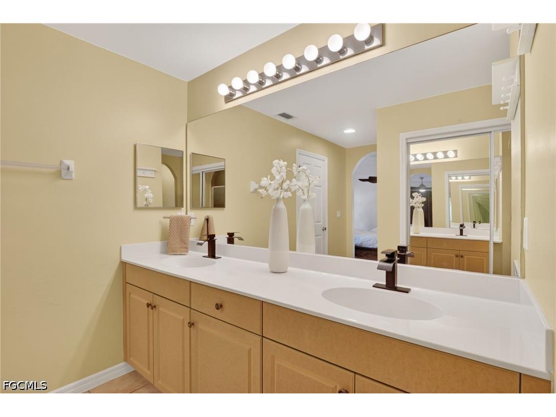 3809 Agualinda Boulevard Cape Coral FL 33914 2026016838 image19