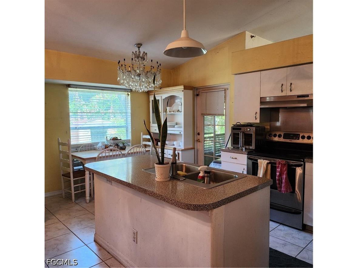 381 8th Street NE Naples FL 34120 2026017656 image24