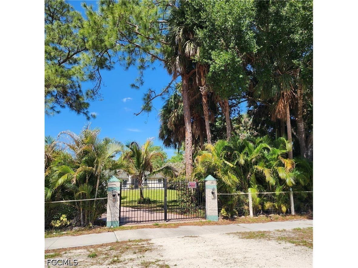 381 8th Street NE Naples FL 34120 2026017656 image38
