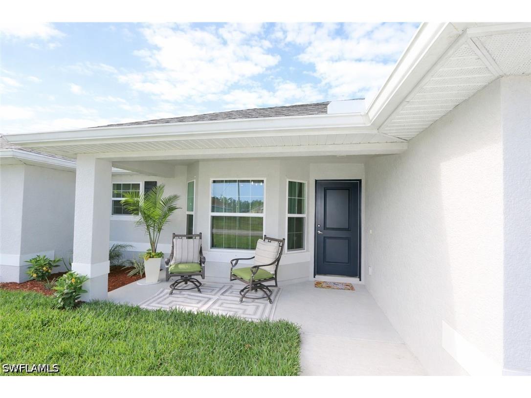 381 Odessa Street Lehigh Acres FL 33972 226016018 image2