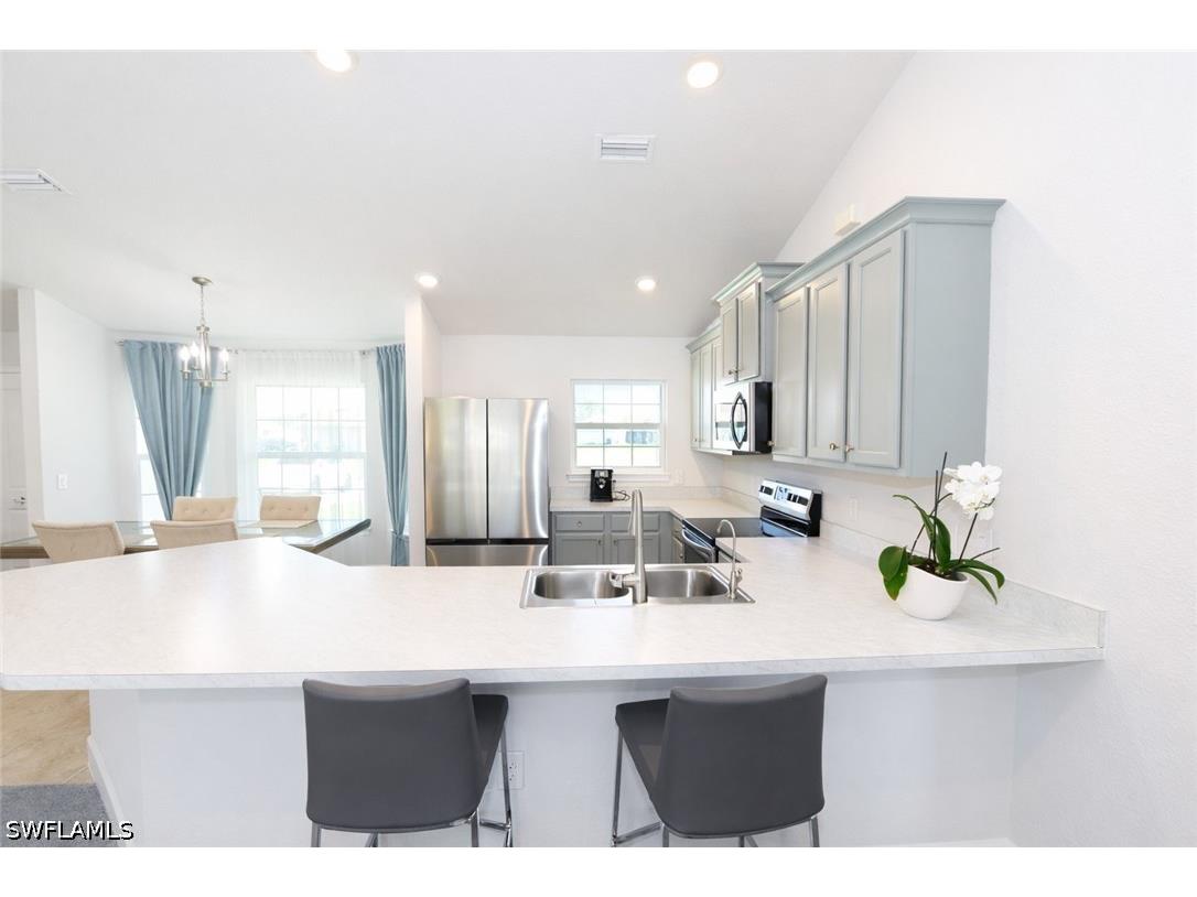 381 Odessa Street Lehigh Acres FL 33972 226016018 image4
