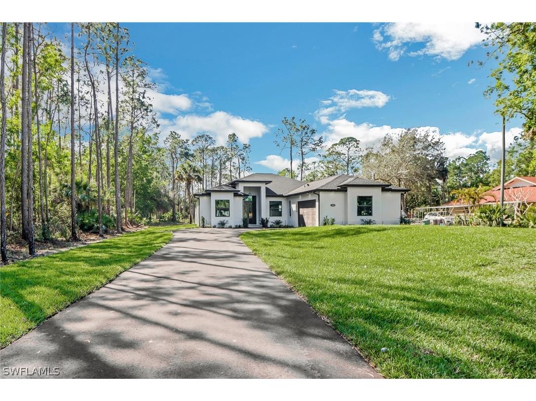 3810 2nd Avenue SE Naples FL 34117 223011366 image1
