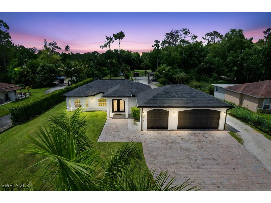 3811 2nd Avenue SE Naples FL 34117 225064204 image1