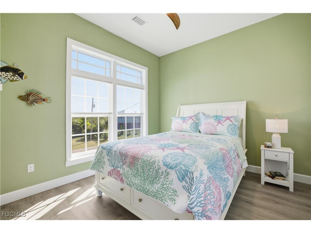 3811 Crestwell Court Saint James City FL 33956 2025019297 image17