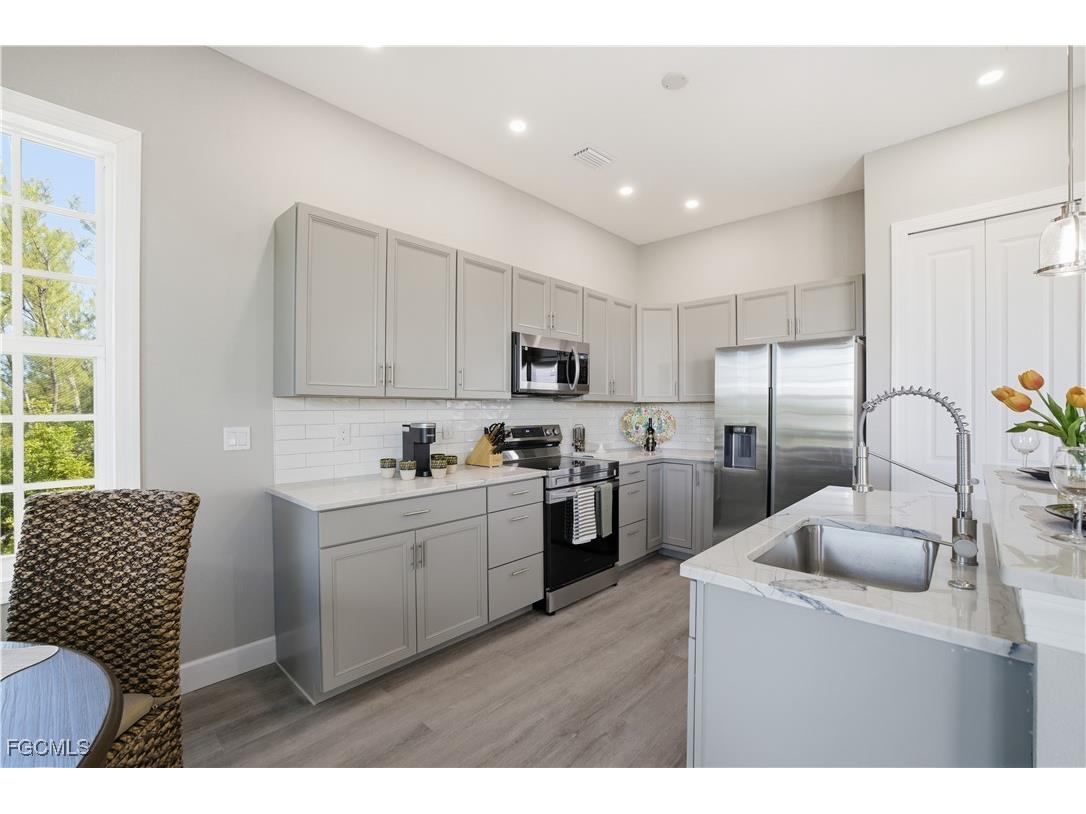 3811 Crestwell Court Saint James City FL 33956 2025019297 image30