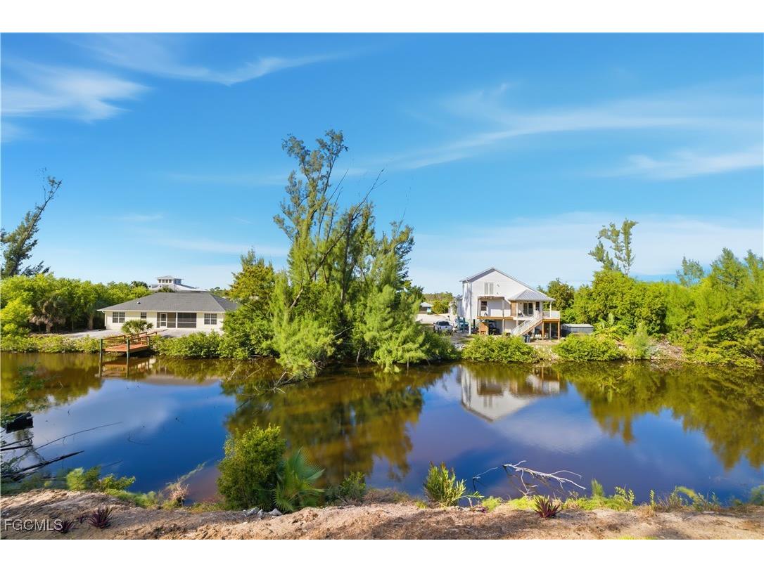 3811 Crestwell Court Saint James City FL 33956 2025019297 image37