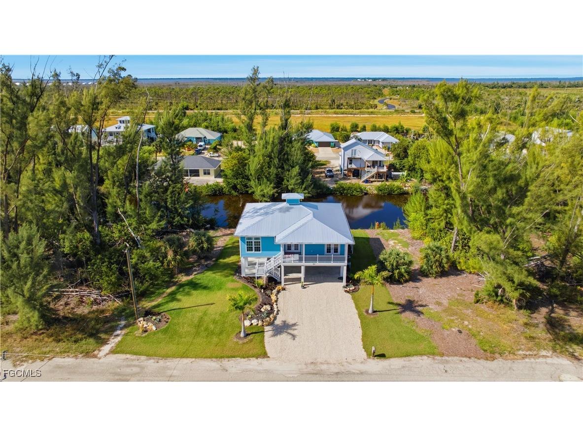 3811 Crestwell Court Saint James City FL 33956 2025019297 image39