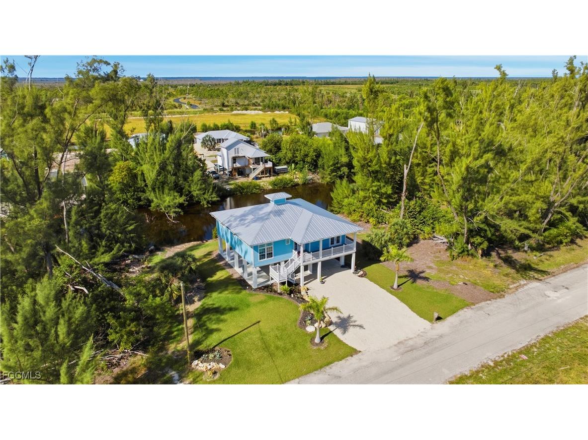 3811 Crestwell Court Saint James City FL 33956 2025019297 image40