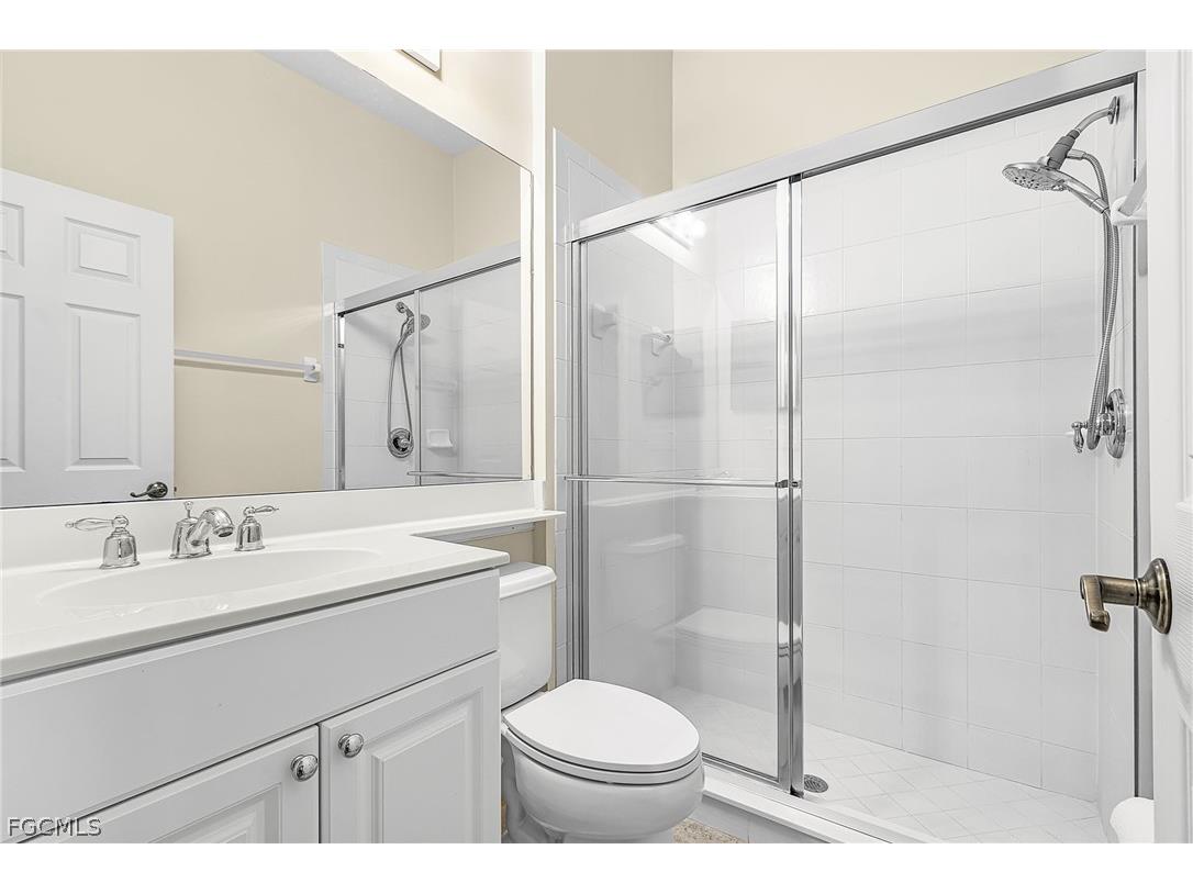 3811 Lakeview Isle Court Fort Myers FL 33905 2026006614 image17