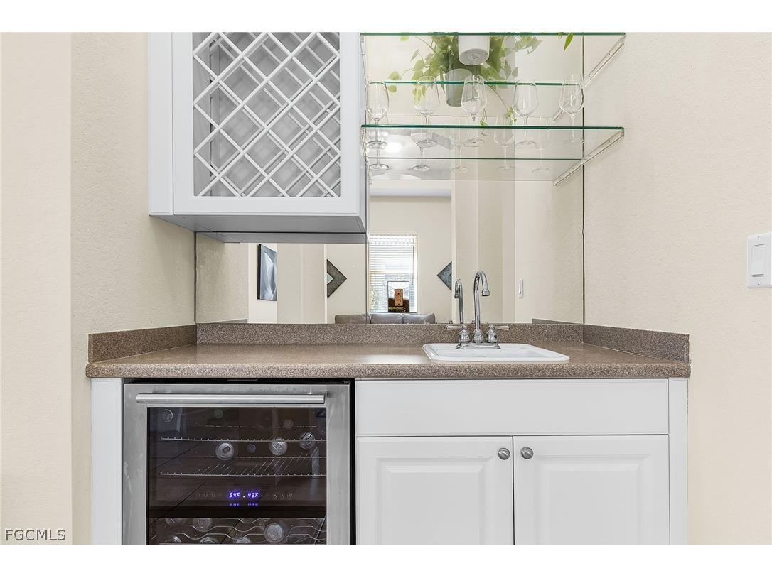 3811 Lakeview Isle Court Fort Myers FL 33905 2026006614 image8