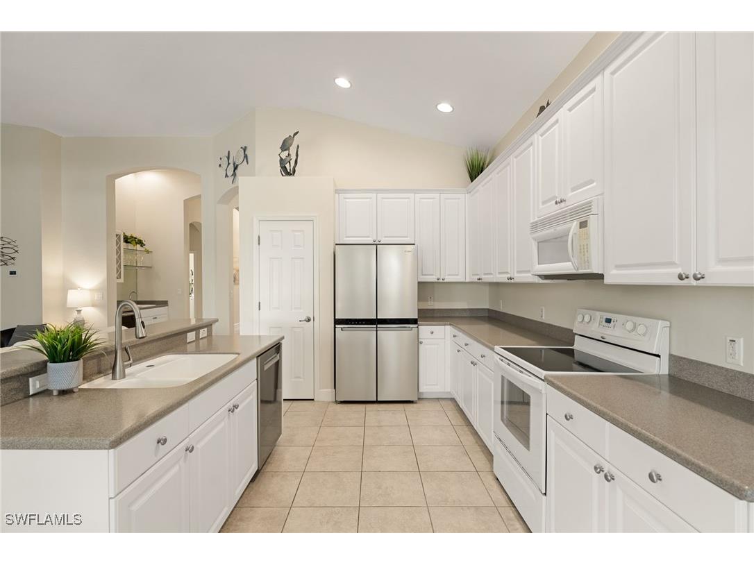 3811 Lakeview Isle Court Fort Myers FL 33905 225071153 image2