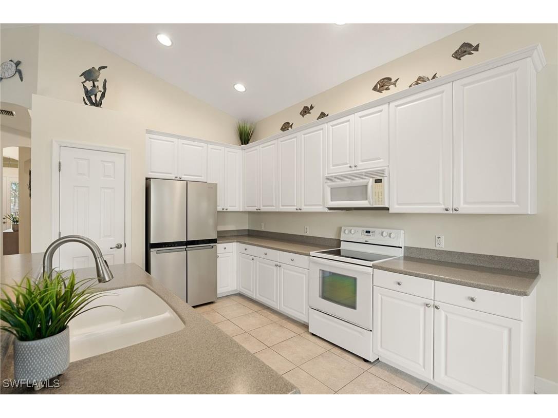 3811 Lakeview Isle Court Fort Myers FL 33905 225071153 image8