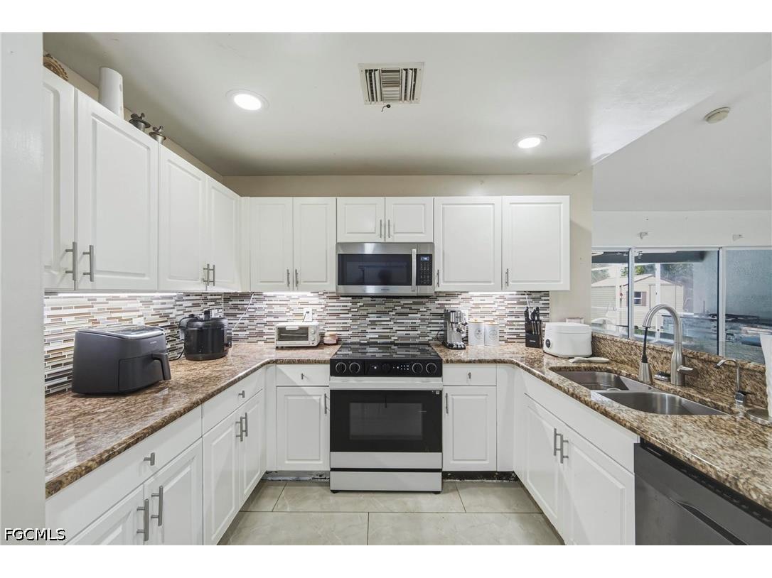 3812 17th Street W Lehigh Acres FL 33971 2026025788 image13