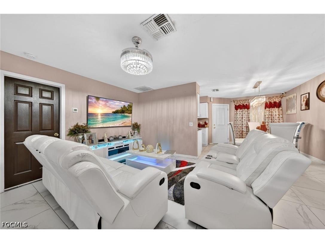 3812-3814 SE 11th Avenue Cape Coral FL 33904 2026021155 image3