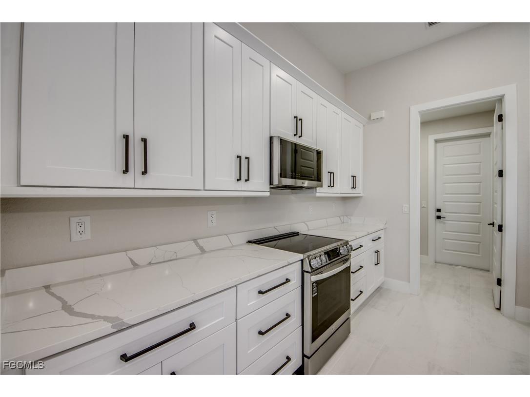 3812 Embers Parkway W Cape Coral FL 33993 2025025062 image17