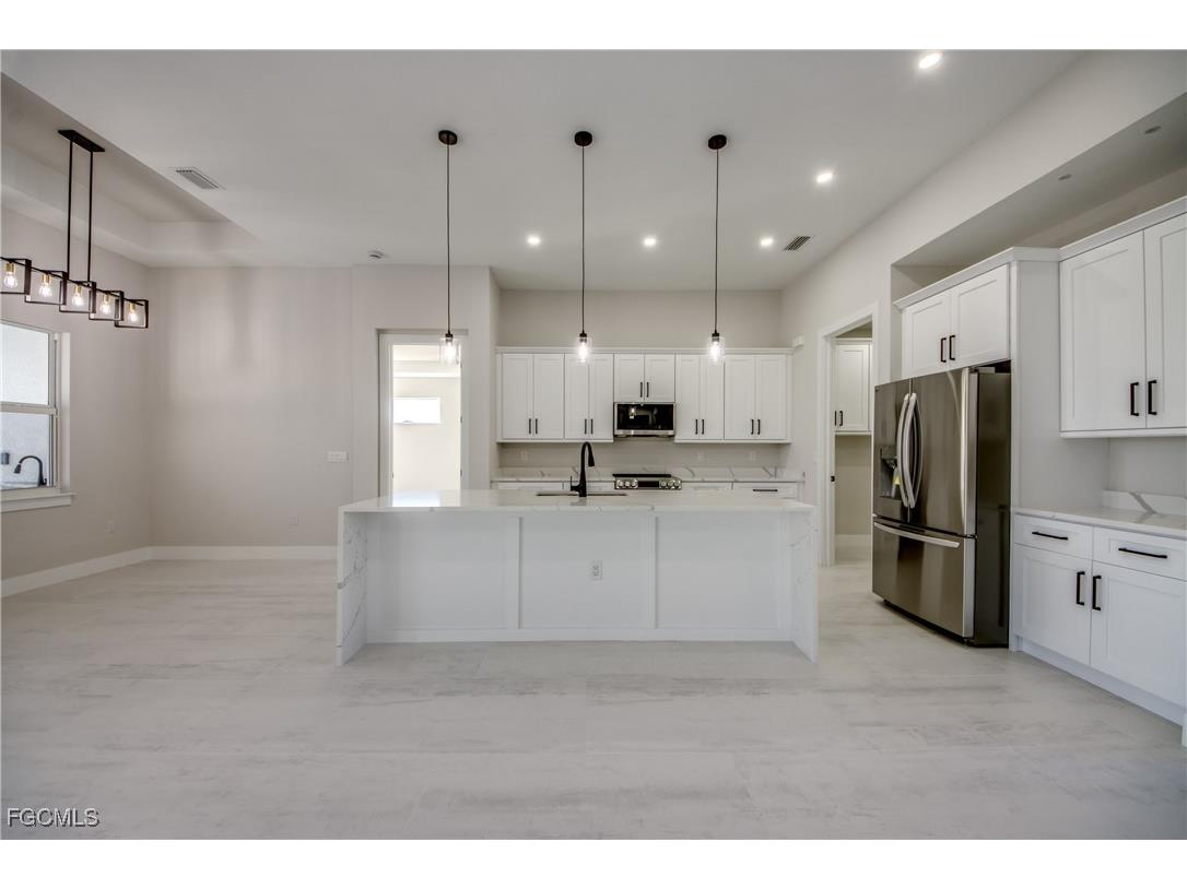 3812 Embers Parkway W Cape Coral FL 33993 2025025062 image19