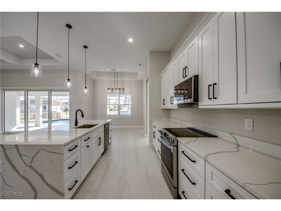 3812 Embers Parkway W Cape Coral FL 33993 2025025062 image25