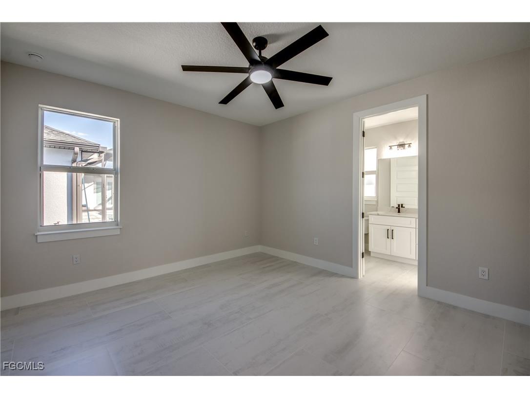 3812 Embers Parkway W Cape Coral FL 33993 2025025062 image34