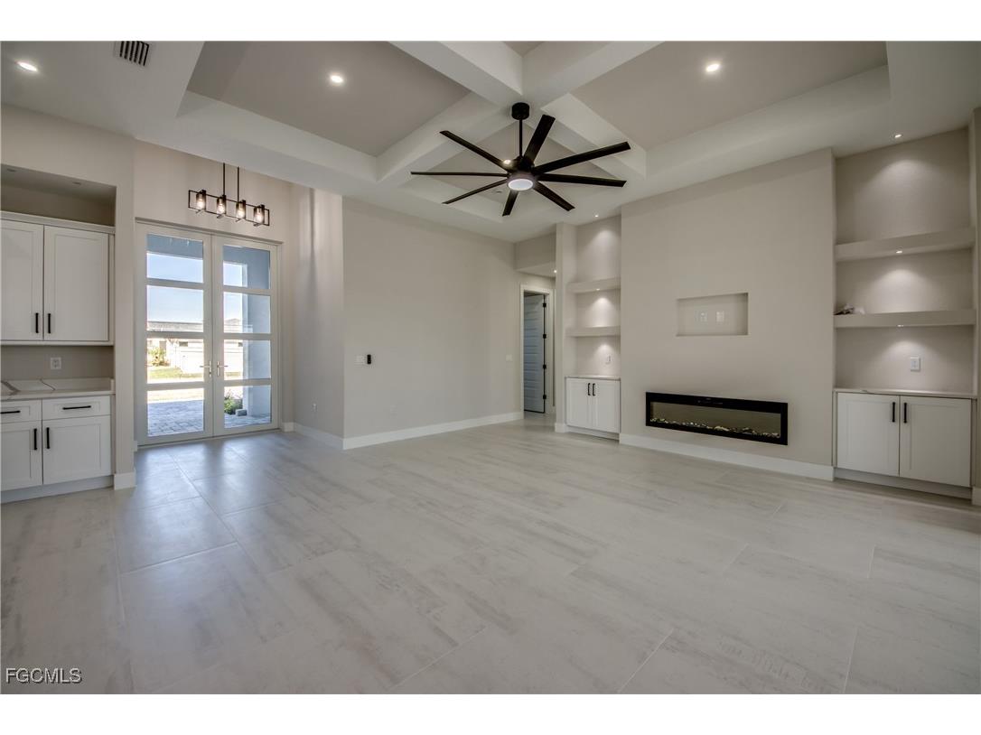 3812 Embers Parkway W Cape Coral FL 33993 2025025062 image7