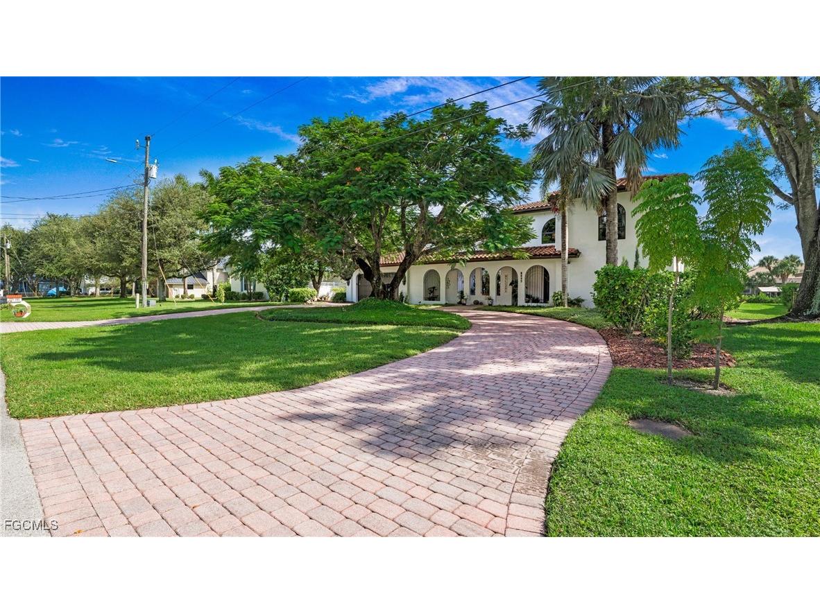 3812 Hidden Acres Circle S North Fort Myers FL 33903 2025018195 image2