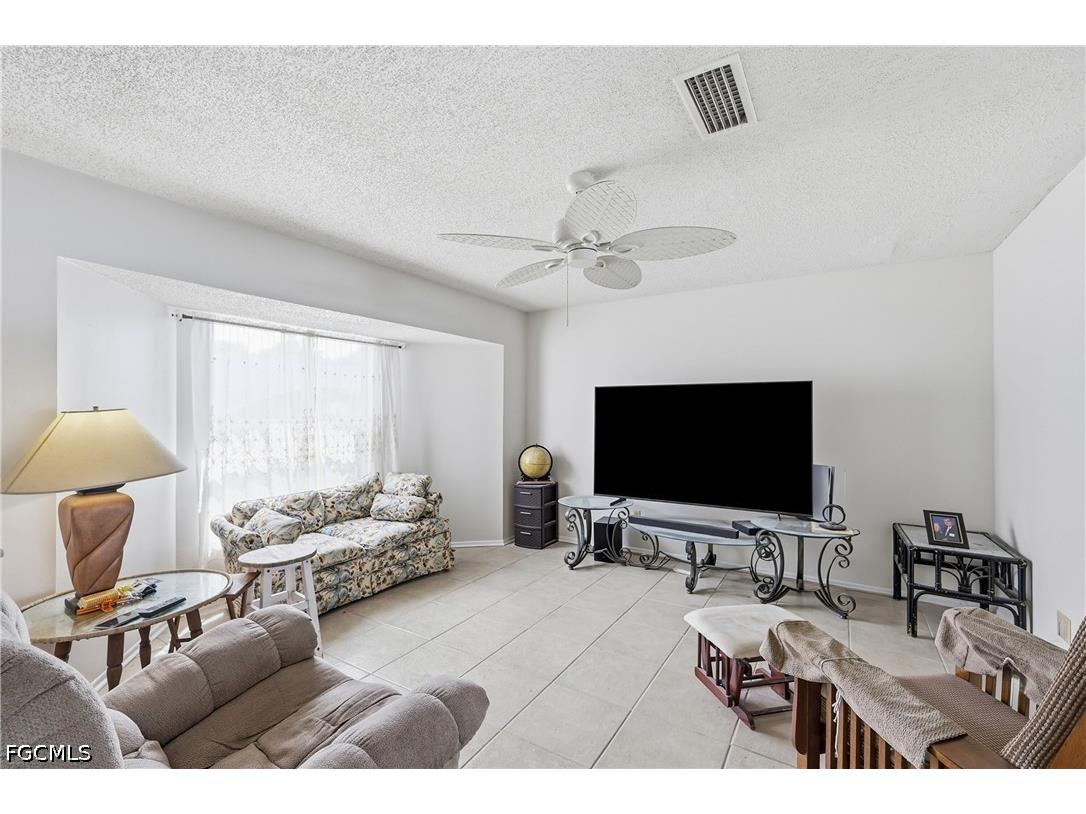 3812 SE 10th Avenue Cape Coral FL 33904 2026030118 image8
