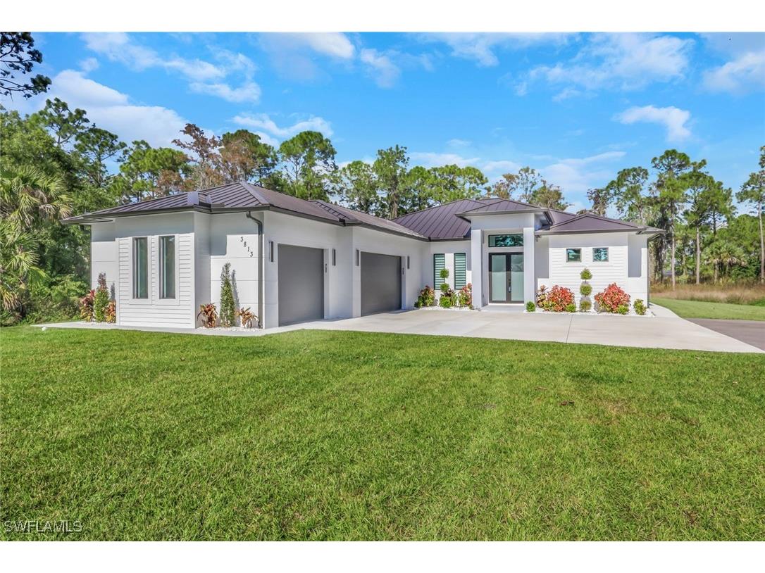 3813 16th Avenue NE Naples FL 34120 225081222 image1