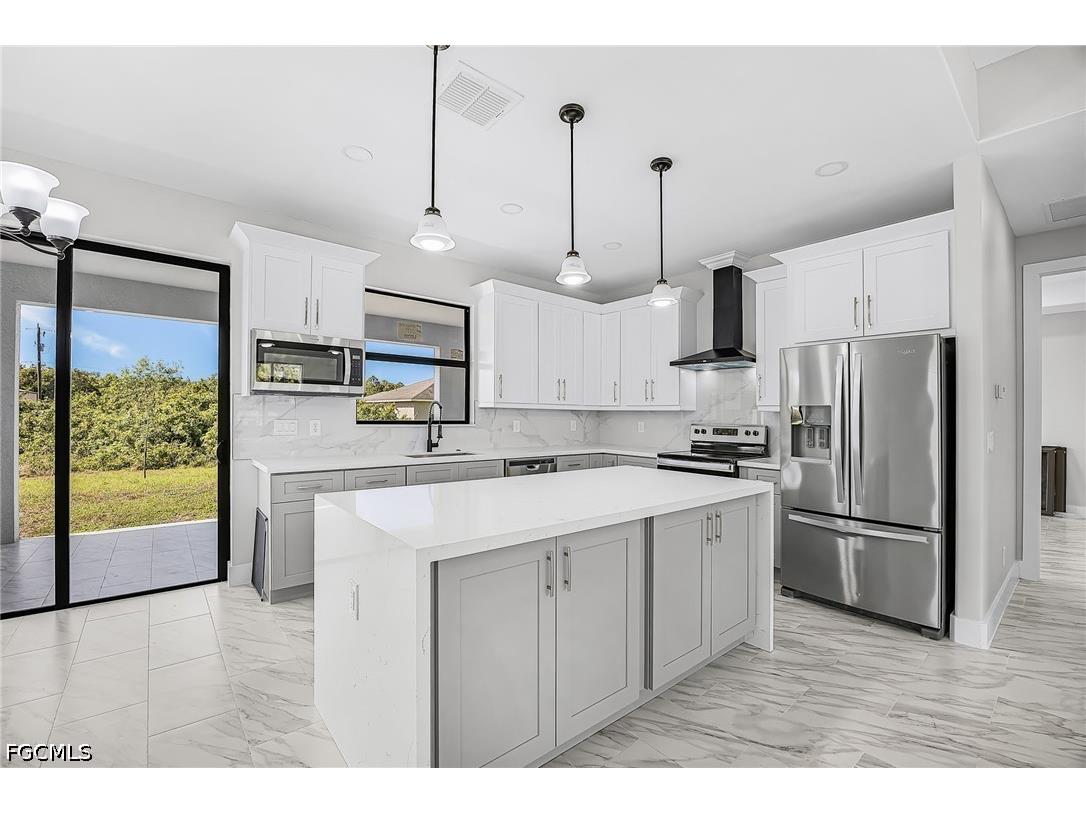 3813 1st Street SW Lehigh Acres FL 33976 2026019069 image2