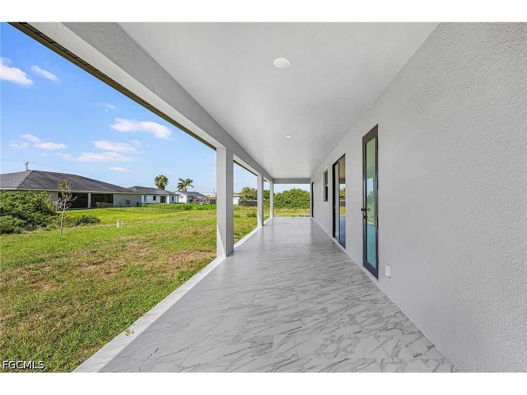 3813 1st Street SW Lehigh Acres FL 33976 2026019069 image3