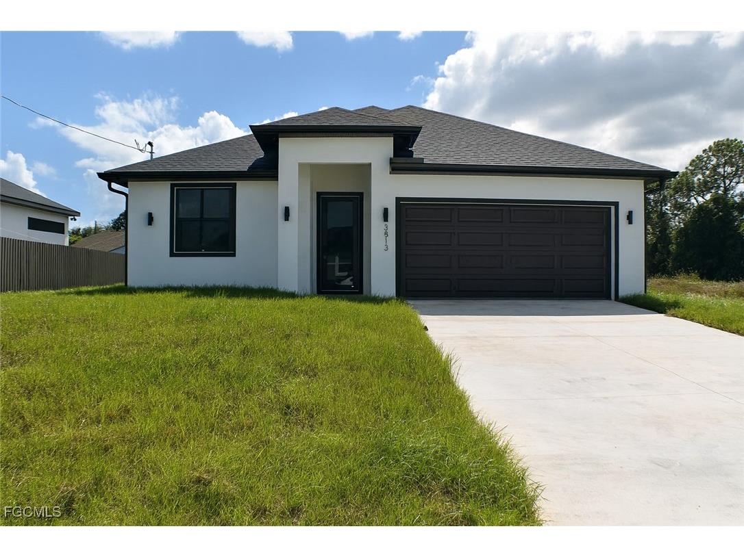 3813 25th Street SW Lehigh Acres FL 33976 2025013078 image1