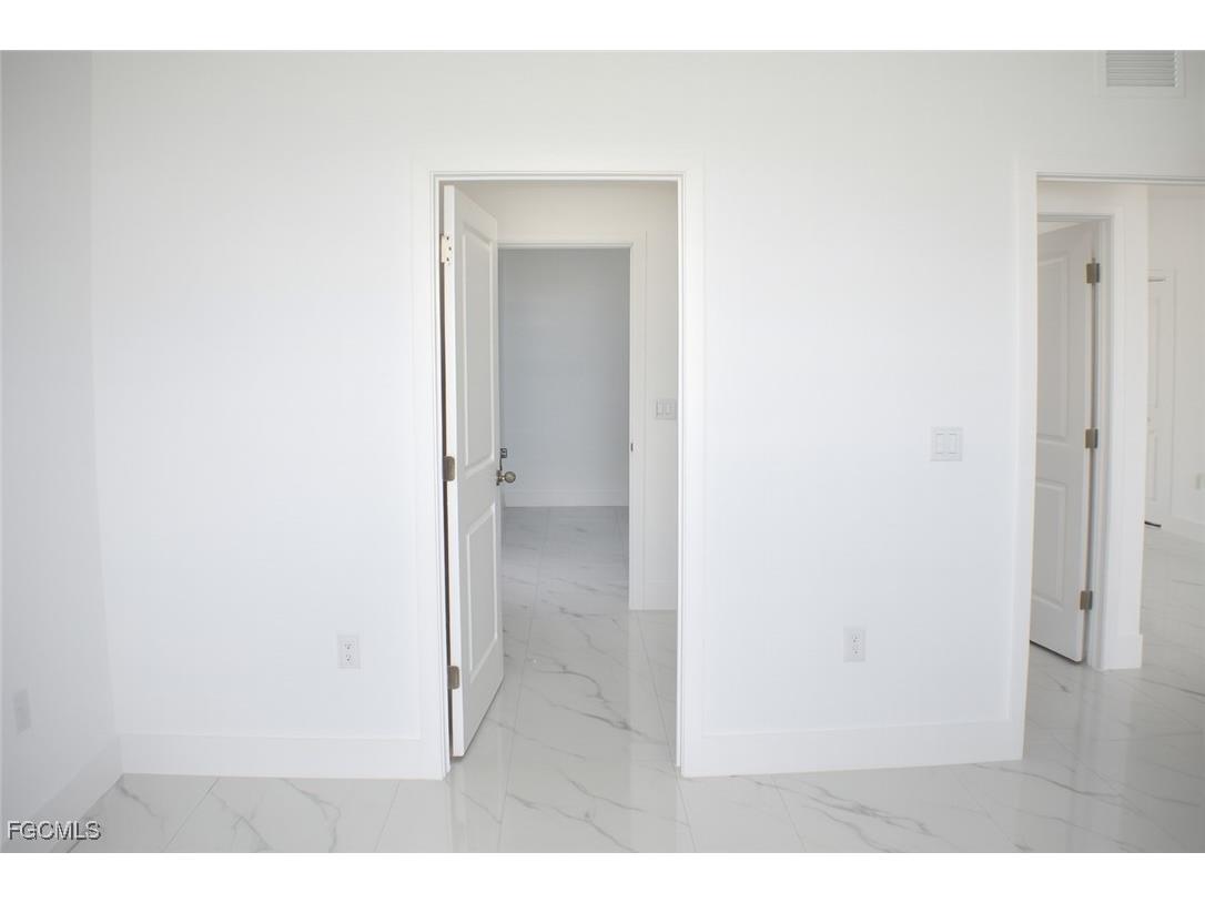 3813 25th Street SW Lehigh Acres FL 33976 2025013078 image12