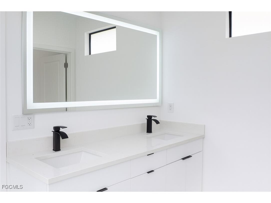 3813 25th Street SW Lehigh Acres FL 33976 2025013078 image24