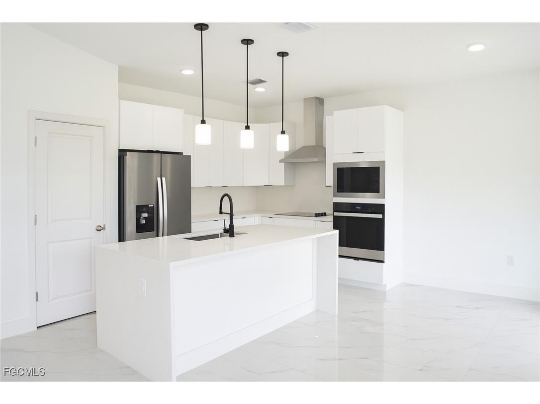 3813 25th Street SW Lehigh Acres FL 33976 2026004697 image2