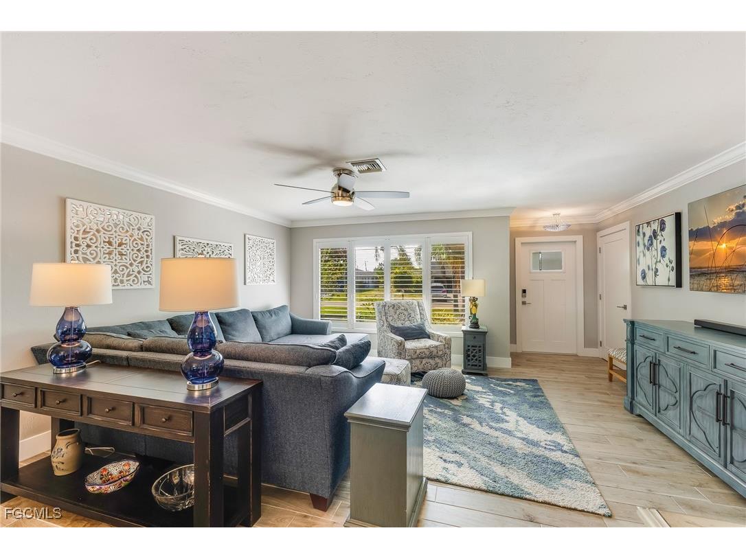 3813 SE 10th Avenue Cape Coral FL 33904 2025022446 image3