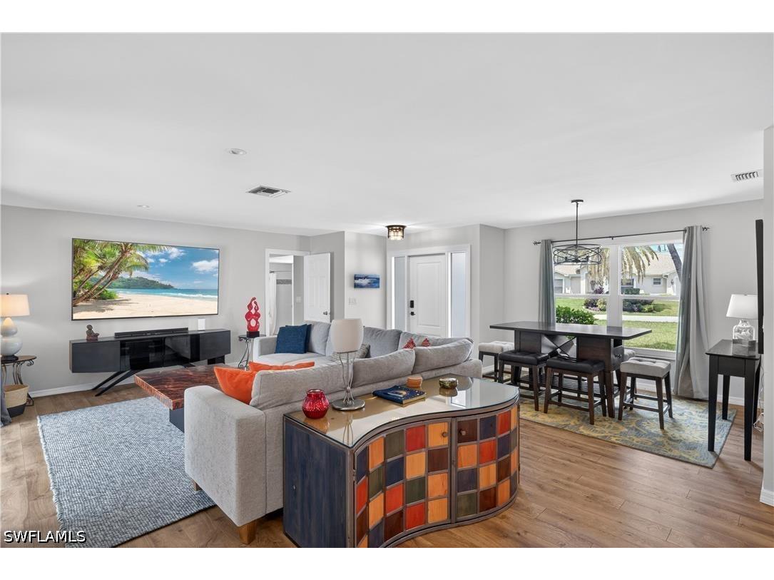 3813 SE 12th Place Cape Coral FL 33904 226019634 image6