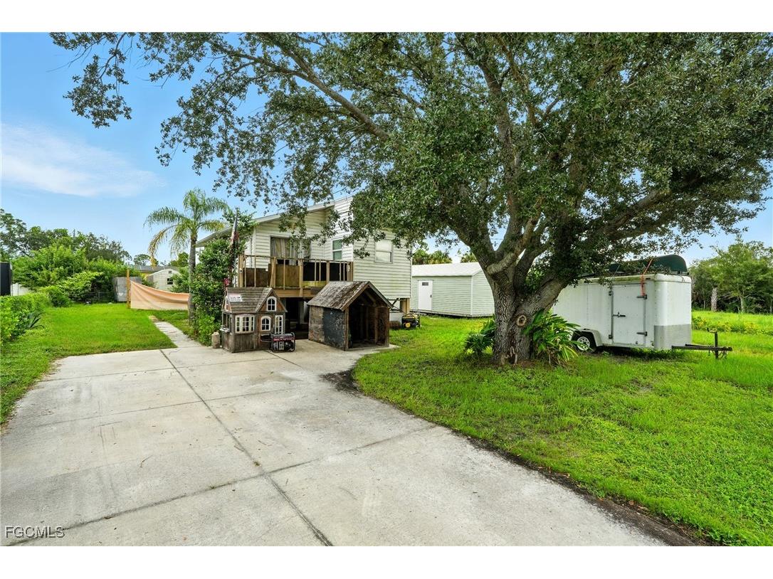 3814 11th Street SW Lehigh Acres FL 33976 2025009276 image1