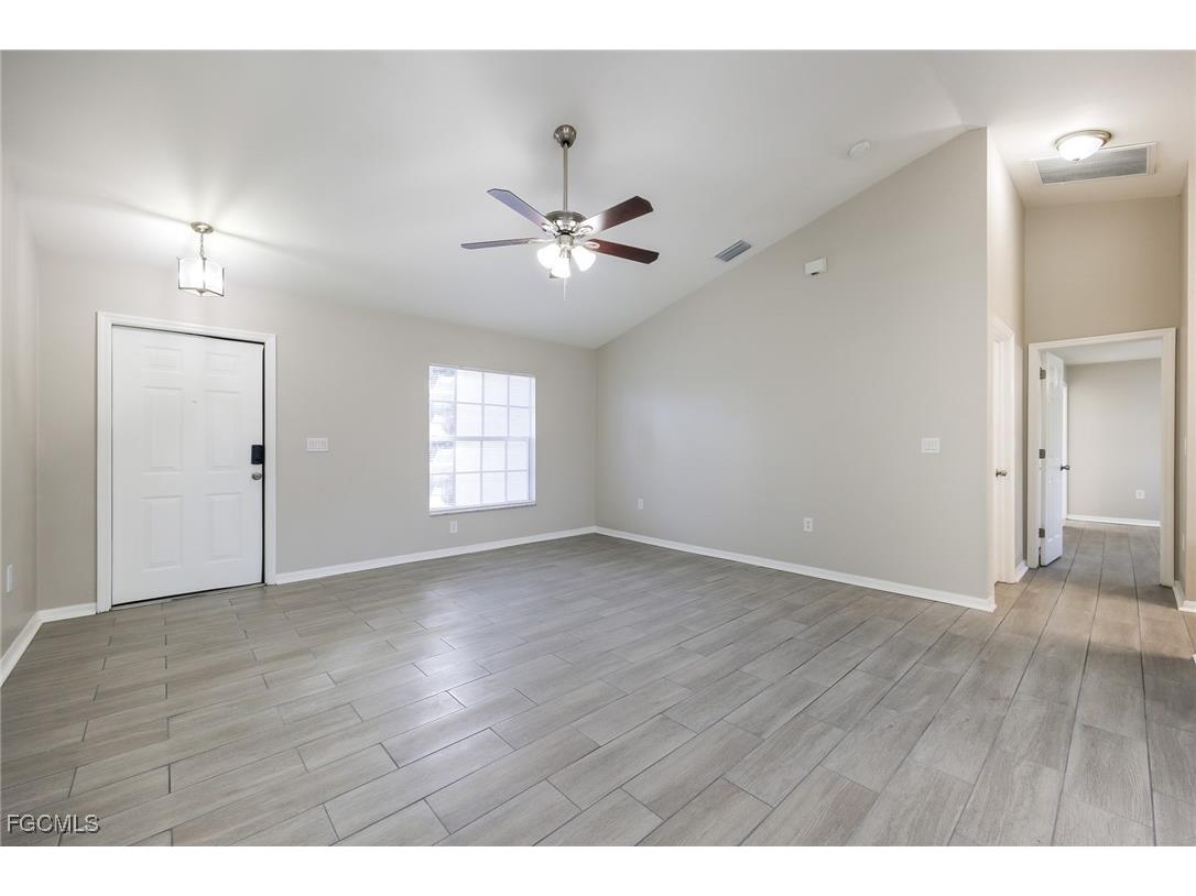 3814 21st Street SW Lehigh Acres FL 33976 2025015300 image3