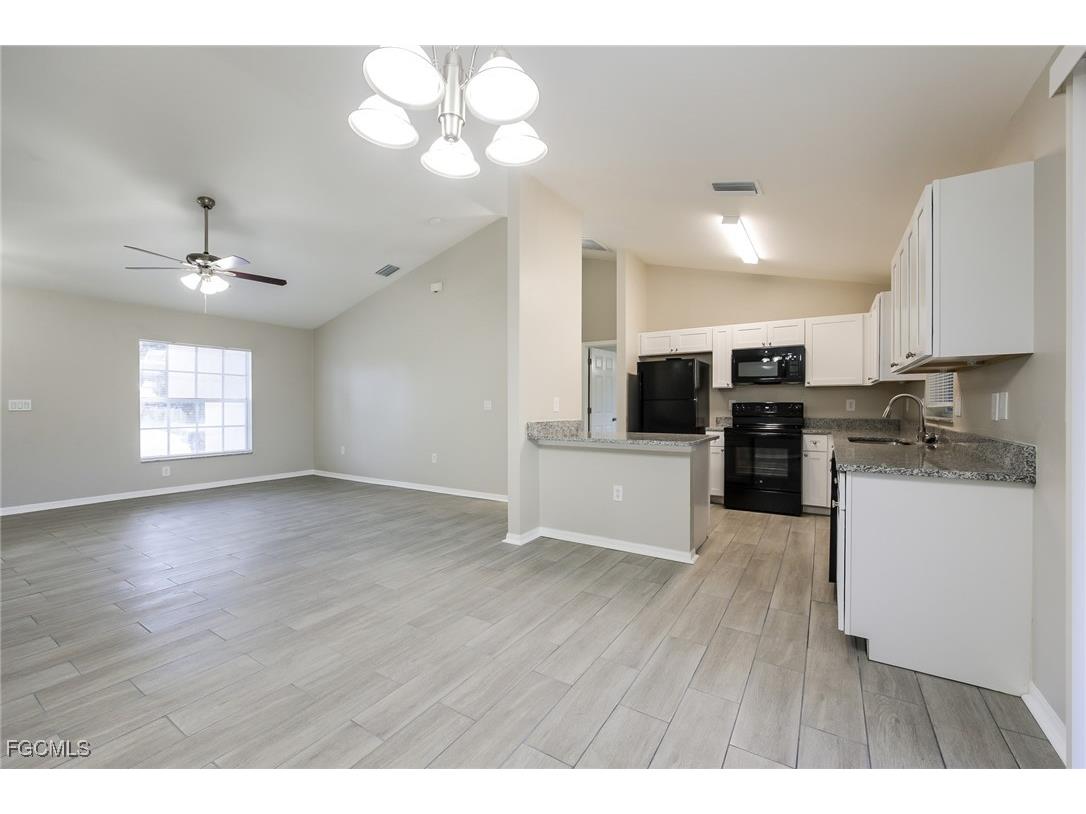 3814 21st Street SW Lehigh Acres FL 33976 2025015300 image4