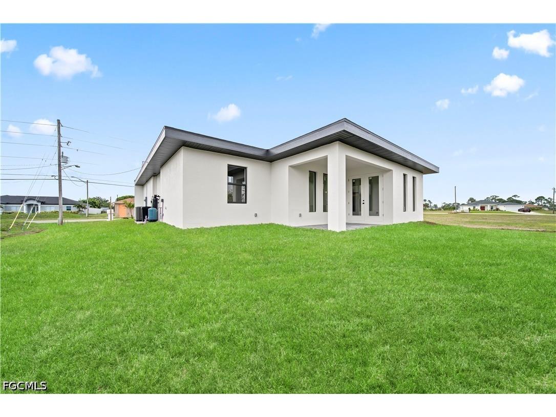 3814 W Gator Circle Cape Coral FL 33909 2026024696 image25