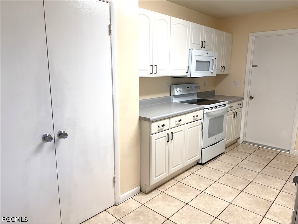 3814 SE 3rd Place Cape Coral FL 33904 2026022988 image5