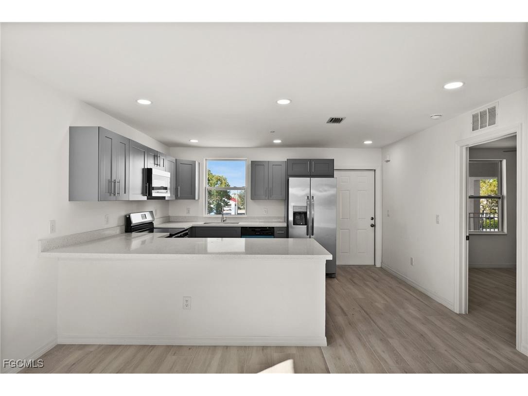 3815 Chiquita Boulevard S #106 Cape Coral FL 33914 2025010560 image9