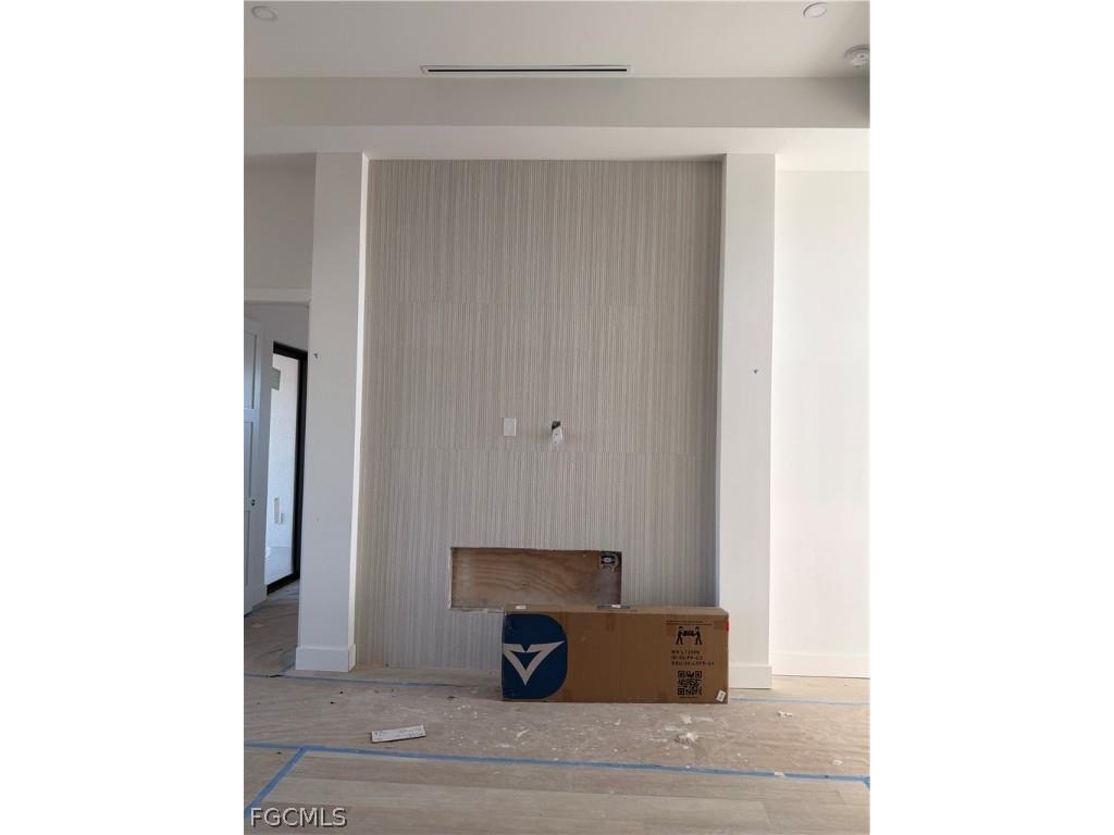 3815 NW 22nd Terrace Cape Coral FL 33993 2026007497 image4