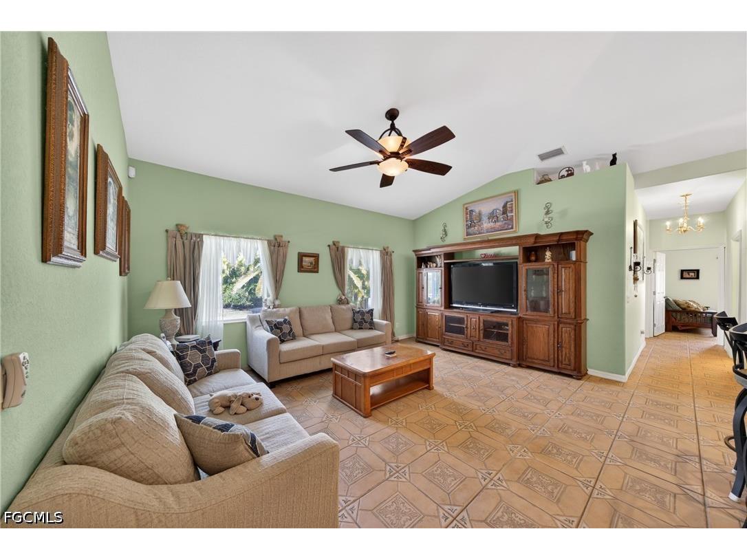 3815 NW 5th Terrace Cape Coral FL 33993 2026023496 image5